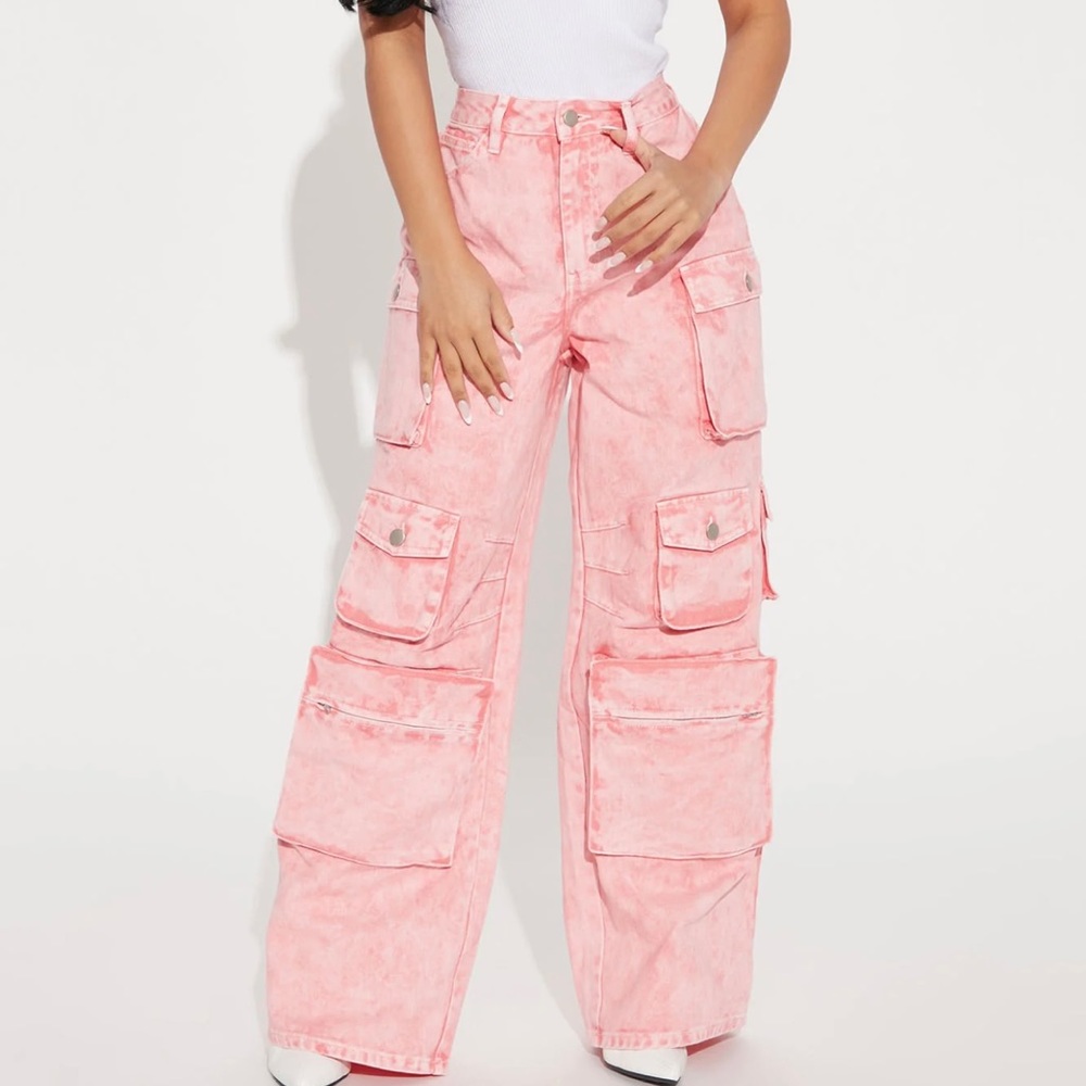 Petite Lily High Rise Cargo Jeans - Pink